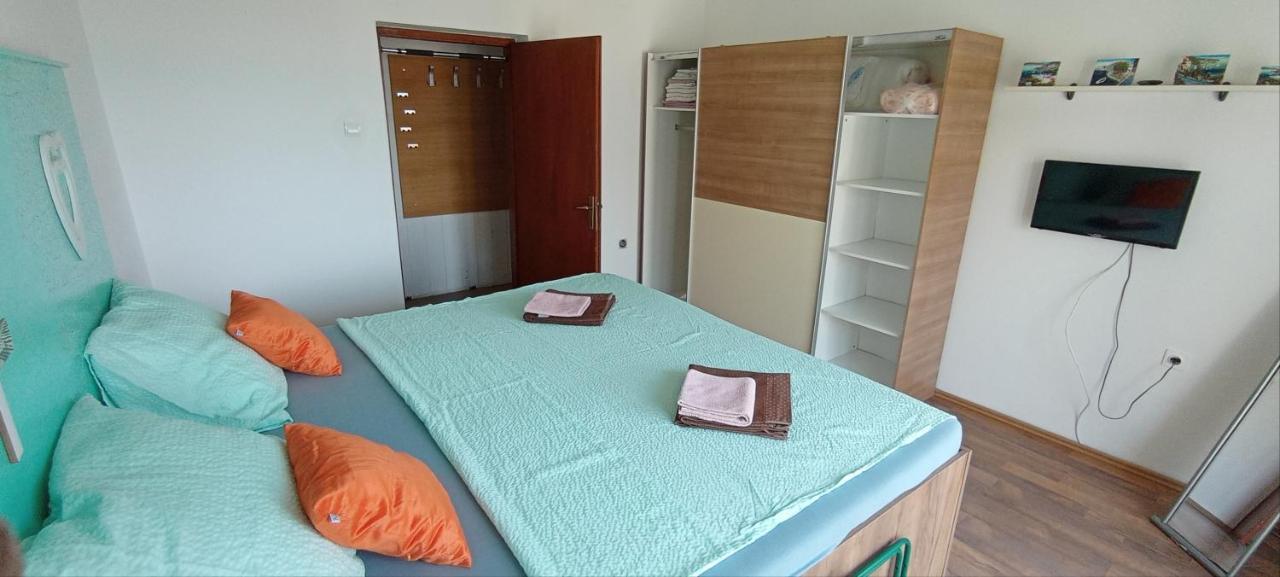 App Zeljka, 200M Beach Novi Vinodolski Ngoại thất bức ảnh